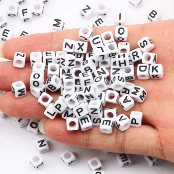 100-500pcs Pătrat Alb și Negru Amestecat Scrisoare Margele Acrilice Cub Liber Distanțier Alfabetul Margele Pentru Bijuterii Diy Accesorii